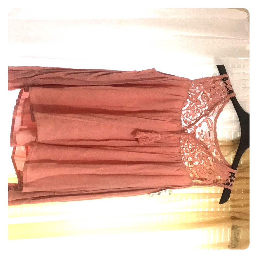 Off the shoulders Long sleeve blouse